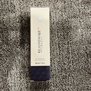 New** Monat Rejuveniqe - Oil Intensive